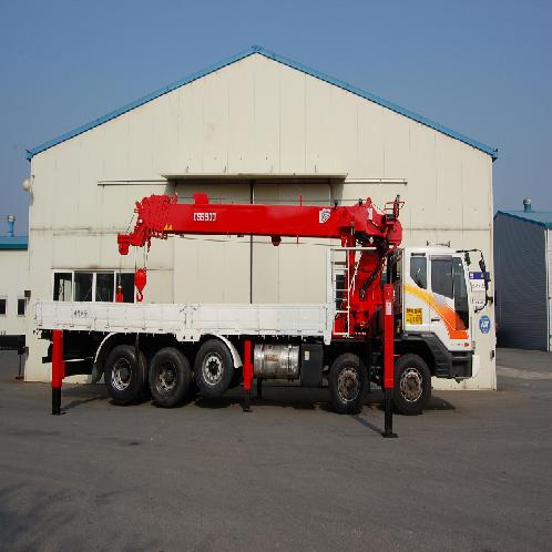 Telescopic Boom Crane